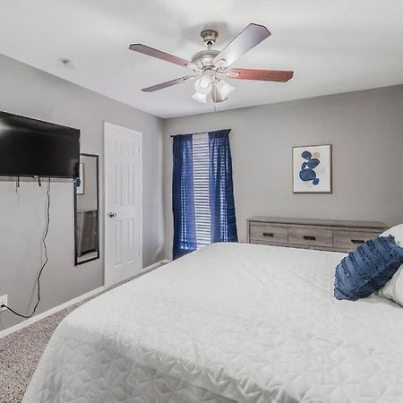 Cozy 2 Bedroom Apt 9Ml From Downtown Ft Worth フォートワース エクステリア 写真