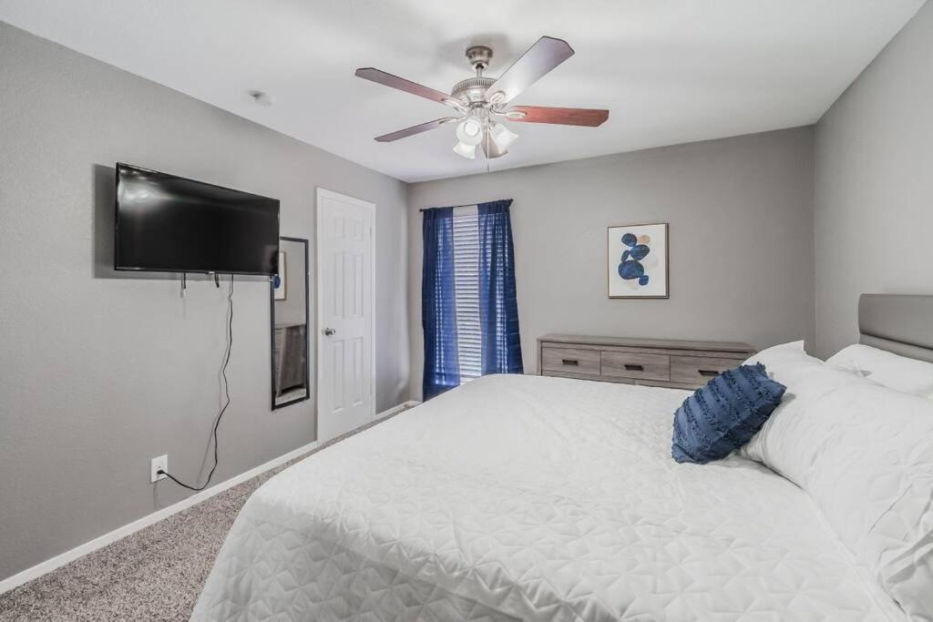 Cozy 2 Bedroom Apt 9Ml From Downtown Ft Worth フォートワース エクステリア 写真