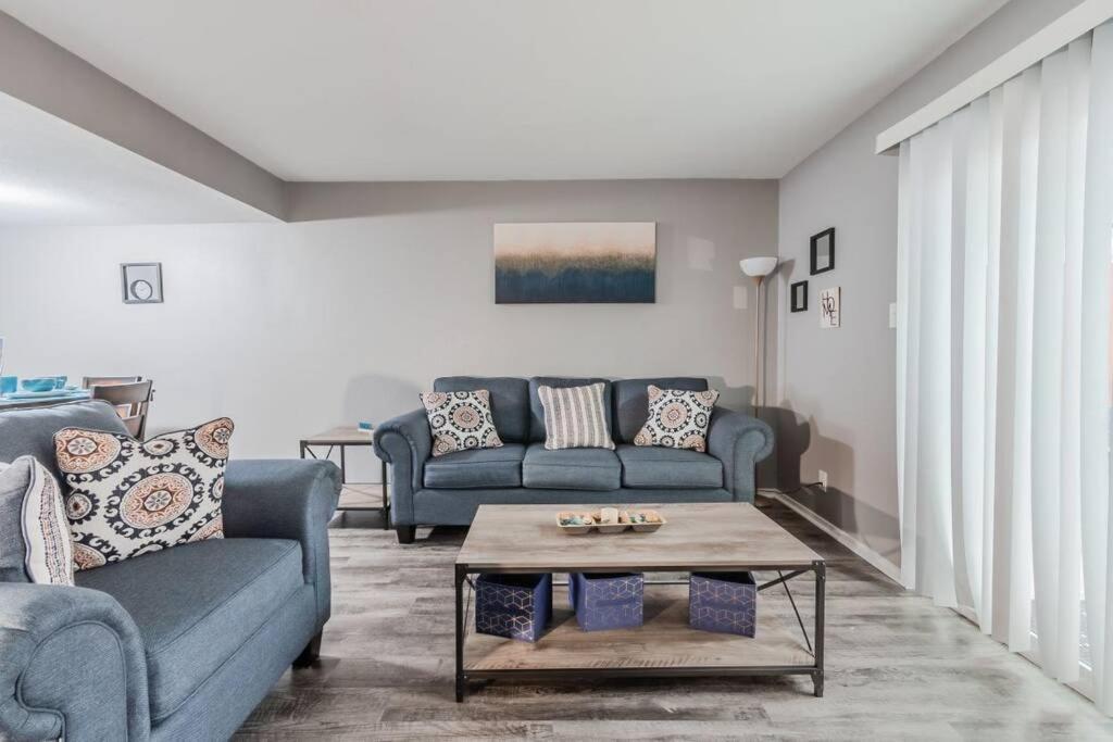 Cozy 2 Bedroom Apt 9Ml From Downtown Ft Worth フォートワース エクステリア 写真